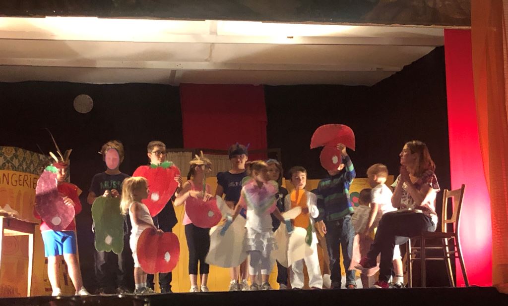 Ecole : un spectacle de fin d'année plein d'émotions · Lalouvesc